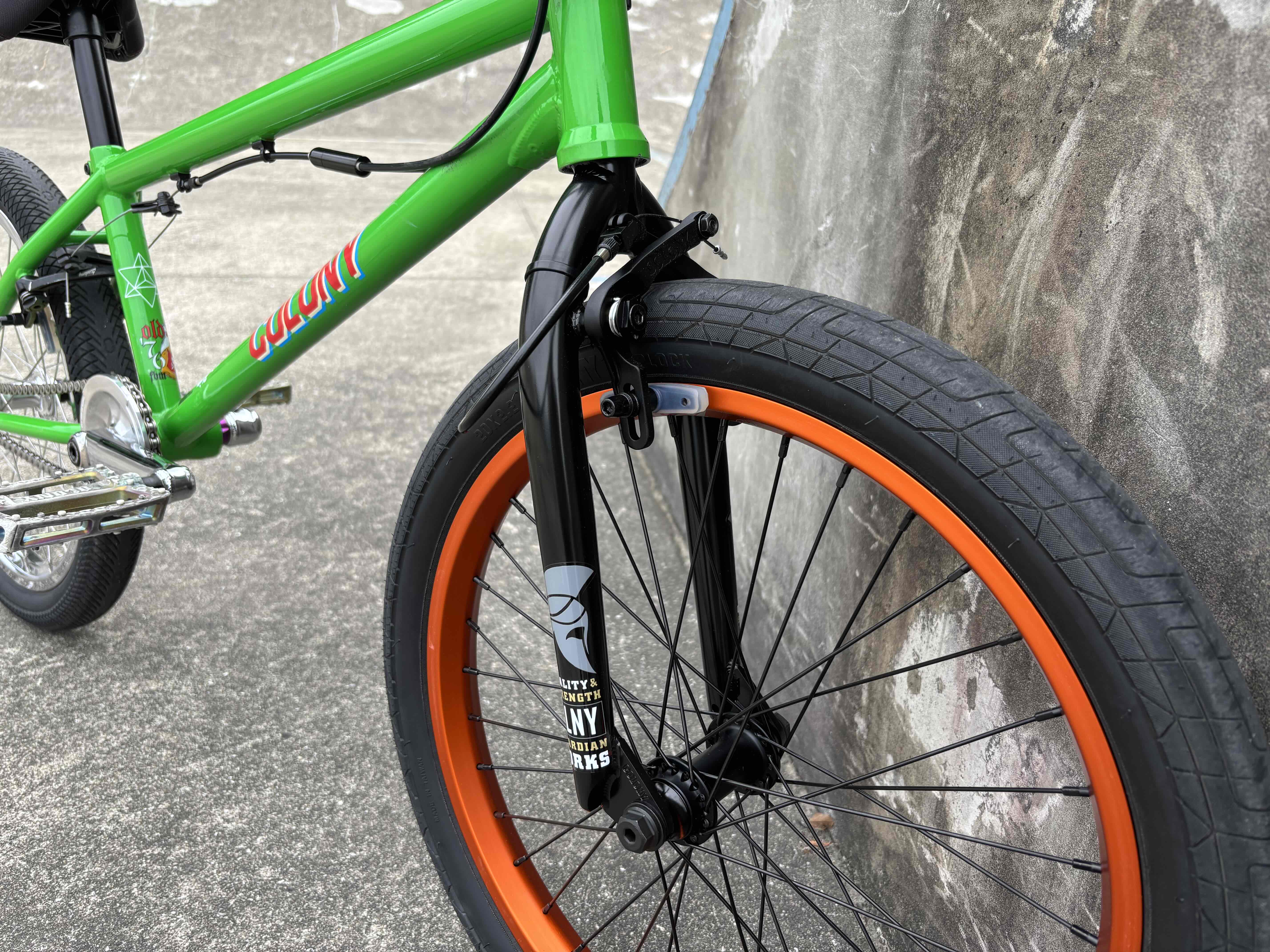 BMXバイク ポリッシュ？カラー colonyフレーム20.25インチ bmx ハブ